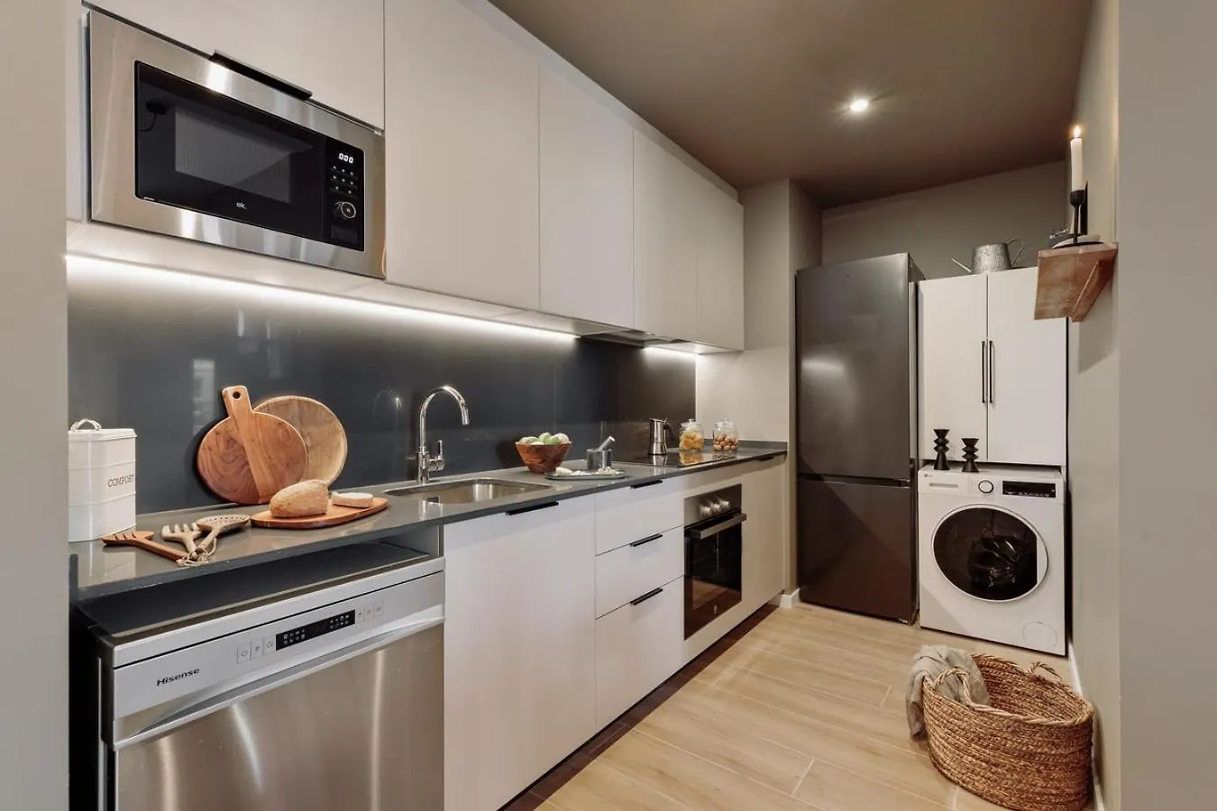 Apartment Miravet - 2 Bedrooms In Sant Antoni Barcelona Spanien